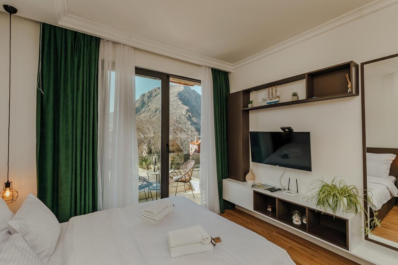 Porta Del Mare Apartment Kotor Bagian luar foto