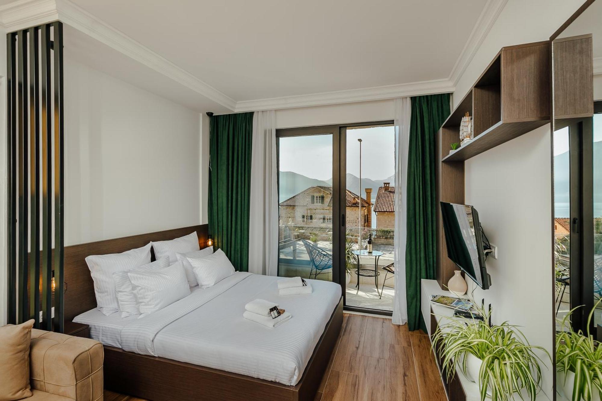 Porta Del Mare Apartment Kotor Bagian luar foto